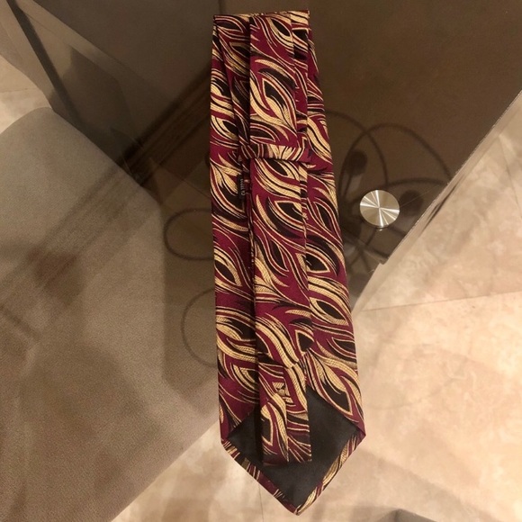 NWOT Italian Silk Tie - Picture 8 of 8
